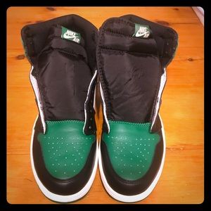 AJ1 Pine Green size 12